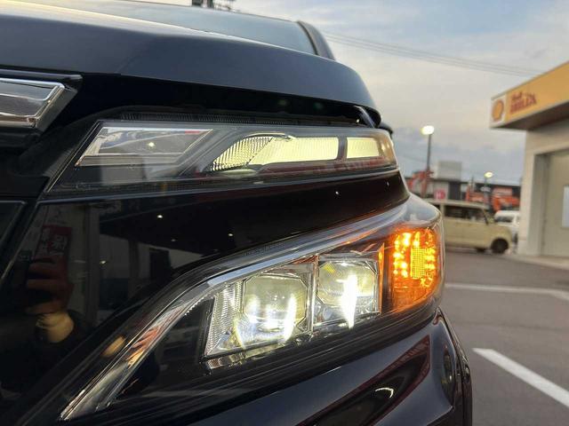 ヴォクシー ＺＳ　純正ナビＮＳＺＴ－Ｙ６６Ｔ　フルセグ　Ｂｌｕｅｔｏｏｔｈ　ＨＤＭＩ　ＵＳＢ　ＥＴＣ　クルコン　オートハイビーム　衝突軽減ブレーキ　オートリトラミラー　ＥＳＣ　レーンキープ　両側電動スライドドア（18枚目）