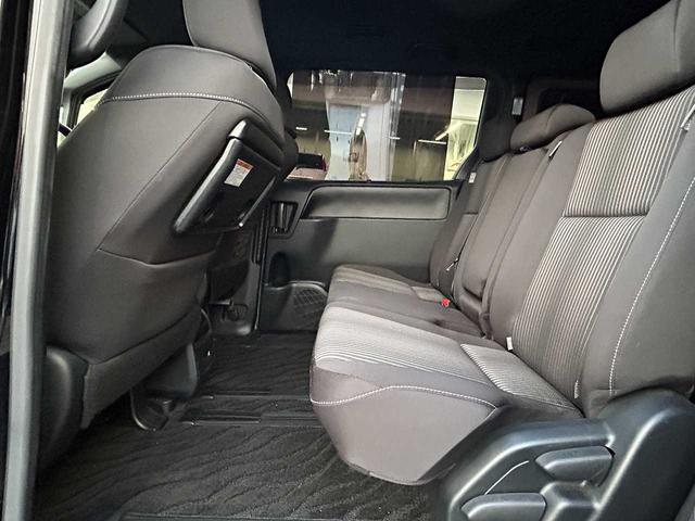 ヴォクシー ＺＳ　純正ナビＮＳＺＴ－Ｙ６６Ｔ　フルセグ　Ｂｌｕｅｔｏｏｔｈ　ＨＤＭＩ　ＵＳＢ　ＥＴＣ　クルコン　オートハイビーム　衝突軽減ブレーキ　オートリトラミラー　ＥＳＣ　レーンキープ　両側電動スライドドア（40枚目）