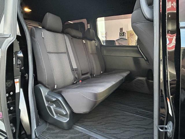 ヴォクシー ＺＳ　純正ナビＮＳＺＴ－Ｙ６６Ｔ　フルセグ　Ｂｌｕｅｔｏｏｔｈ　ＨＤＭＩ　ＵＳＢ　ＥＴＣ　クルコン　オートハイビーム　衝突軽減ブレーキ　オートリトラミラー　ＥＳＣ　レーンキープ　両側電動スライドドア（46枚目）