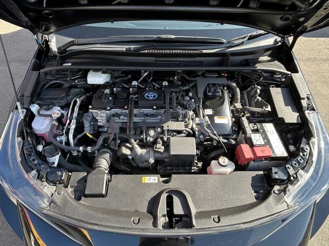 カローラスポーツ ハイブリッドＧ　フルセグ　Ｂｌｕｅｔｏｏｔｈ　バックカメラ　ＵＳＢ　ＥＴＣ　シートヒーター　クルコン　ＥＳＣ　レーンキープ　ＢＳＭ　ＲＣＴＡ　オートハイビーム　オートＬＥＤライト　衝突軽減ブレーキ　社外マフラー（16枚目）