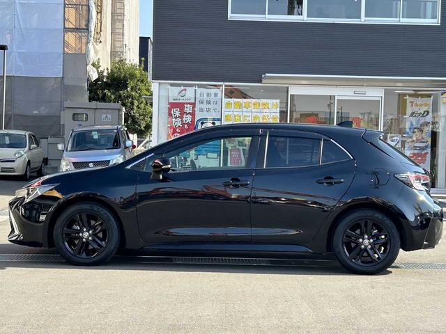 カローラスポーツ ハイブリッドＧ　フルセグ　Ｂｌｕｅｔｏｏｔｈ　バックカメラ　ＵＳＢ　ＥＴＣ　シートヒーター　クルコン　ＥＳＣ　レーンキープ　ＢＳＭ　ＲＣＴＡ　オートハイビーム　オートＬＥＤライト　衝突軽減ブレーキ　社外マフラー（24枚目）