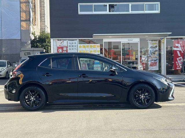 カローラスポーツ ハイブリッドＧ　フルセグ　Ｂｌｕｅｔｏｏｔｈ　バックカメラ　ＵＳＢ　ＥＴＣ　シートヒーター　クルコン　ＥＳＣ　レーンキープ　ＢＳＭ　ＲＣＴＡ　オートハイビーム　オートＬＥＤライト　衝突軽減ブレーキ　社外マフラー（25枚目）