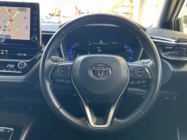 カローラスポーツ ハイブリッドＧ　フルセグ　Ｂｌｕｅｔｏｏｔｈ　バックカメラ　ＵＳＢ　ＥＴＣ　シートヒーター　クルコン　ＥＳＣ　レーンキープ　ＢＳＭ　ＲＣＴＡ　オートハイビーム　オートＬＥＤライト　衝突軽減ブレーキ　社外マフラー（41枚目）