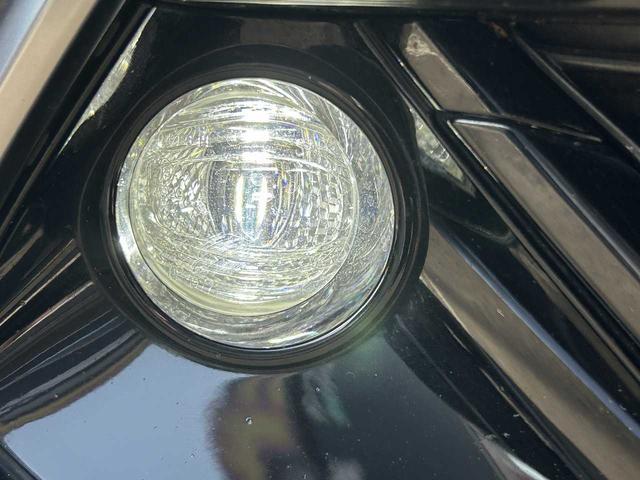 カローラスポーツ ハイブリッドＧ　フルセグ　Ｂｌｕｅｔｏｏｔｈ　バックカメラ　ＵＳＢ　ＥＴＣ　シートヒーター　クルコン　ＥＳＣ　レーンキープ　ＢＳＭ　ＲＣＴＡ　オートハイビーム　オートＬＥＤライト　衝突軽減ブレーキ　社外マフラー（58枚目）