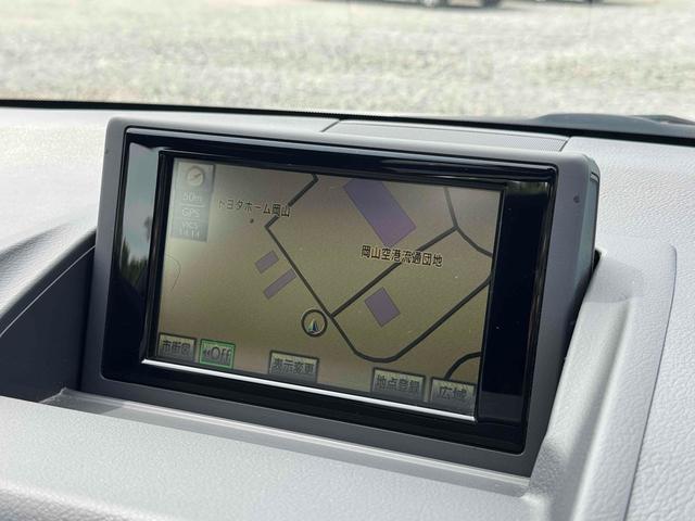 ＣＴ ＣＴ２００ｈ　Ｆスポーツ　禁煙車／１２ヶ月保証／安全装置／ナビ／Ｂｌｕｅｔｏｏｔｈ／ＤＶＤ再生／バックモニター／サンルーフ／スマートキー／ＥＴＣ／フルセグＴＶ／パワーシート／シートヒーター（12枚目）