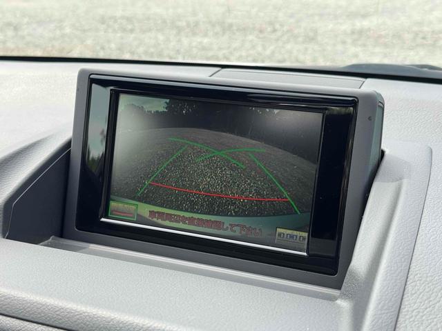 ＣＴ ＣＴ２００ｈ　Ｆスポーツ　禁煙車／１２ヶ月保証／安全装置／ナビ／Ｂｌｕｅｔｏｏｔｈ／ＤＶＤ再生／バックモニター／サンルーフ／スマートキー／ＥＴＣ／フルセグＴＶ／パワーシート／シートヒーター（13枚目）