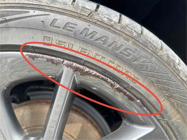 ＣＴ ＣＴ２００ｈ　Ｆスポーツ　禁煙車／１２ヶ月保証／安全装置／ナビ／Ｂｌｕｅｔｏｏｔｈ／ＤＶＤ再生／バックモニター／サンルーフ／スマートキー／ＥＴＣ／フルセグＴＶ／パワーシート／シートヒーター（20枚目）