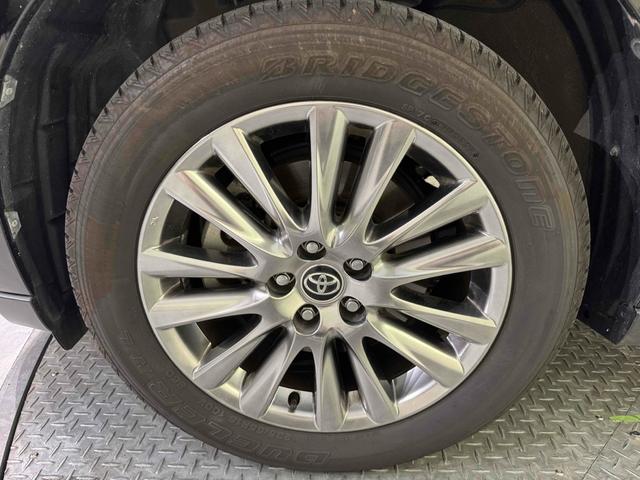 ハリアーハイブリッド プログレス　メタル　アンド　レザーパッケージ　ワンオーナー／禁煙車／１２ヶ月保証／安全装置／ナビ／Ｂｌｕｅｔｏｏｔｈ／スマートキー／フルセグＴＶ／パノラミックビュー／クルーズコントロール／パワーバックドア／パワーシート／シートエアコン（18枚目）