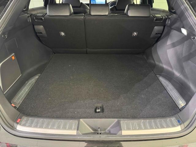 ハリアー Ｚ　ワンオーナー／禁煙車／１２ヶ月保証／安全装置／ナビ／パノラミックビューモニター／ＪＢＬ／ＵＳＢ／Ｂｌｕｅｔｏｏｔｈ／スマートキー／フルセグＴＶ／クルーズコントロール／パワーバックドア／パワーシート（16枚目）