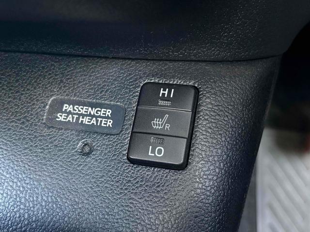 プリウス Ａツーリングセレクション　１２ヶ月保証／安全装置／ナビ／Ｂｌｕｅｔｏｏｔｈ／ＵＳＢ／フルセグＴＶ／ＣＤ・ＤＶＤ／シートヒーター／ドラレコ／オートライト／オートハイビーム／ＡＣ１００Ｖ（13枚目）