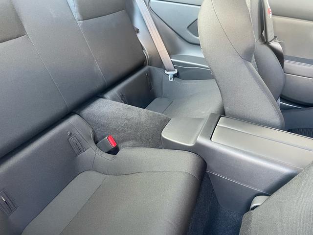 ＧＲ８６ ＳＺ　ワンオーナー　禁煙車　９インチナビ　フルセグ　ＤＶＤ再生　音楽録音　バックモニター（12枚目）