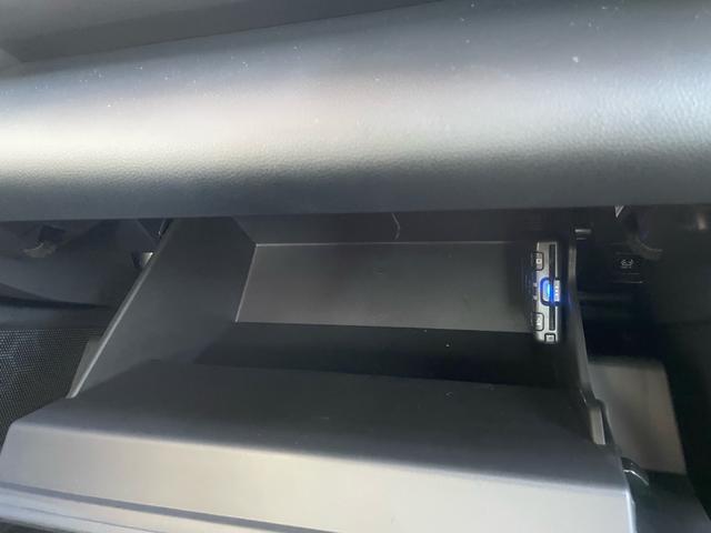 ＧＲ８６ ＳＺ　ワンオーナー　禁煙車　９インチナビ　フルセグ　ＤＶＤ再生　音楽録音　バックモニター（17枚目）