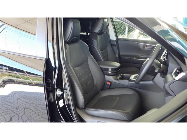 ＲＡＶ４ Ｇ　Ｚパッケージ　サンルーフ　４ＷＤ　フルセグ　メモリーナビ　ミュージックプレイヤー接続可　バックカメラ　衝突被害軽減システム　ＥＴＣ　ドラレコ　ＬＥＤヘッドランプ　ワンオーナー　フルエアロ　記録簿（9枚目）