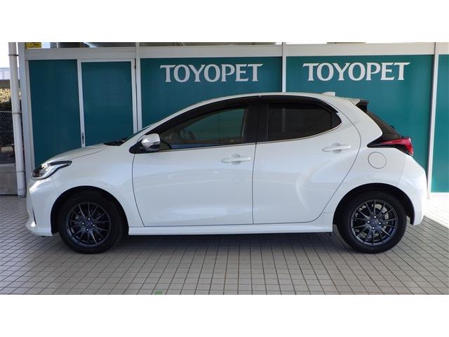 ヤリス ハイブリッドＺ　ミュージックプレイヤー接続可　バックカメラ　衝突被害軽減システム　ＥＴＣ　ドラレコ　ＬＥＤヘッドランプ　ワンオーナー　記録簿（2枚目）