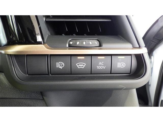 クラウンスポーツ Ｚ　革シート　サンルーフ　４ＷＤ　フルセグ　メモリーナビ　ミュージックプレイヤー接続可　バックカメラ　衝突被害軽減システム　ＥＴＣ　ドラレコ　ＬＥＤヘッドランプ　ワンオーナー　記録簿（17枚目）