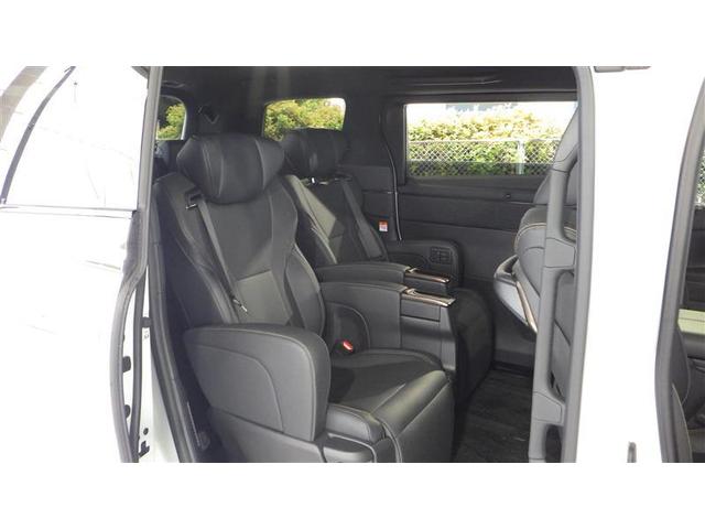 アルファード Ｚ　サンルーフ　フルセグ　メモリーナビ　ミュージックプレイヤー接続可　バックカメラ　衝突被害軽減システム　ＥＴＣ　両側電動スライド　ＬＥＤヘッドランプ　乗車定員７人　３列シート　ワンオーナー　記録簿（8枚目）