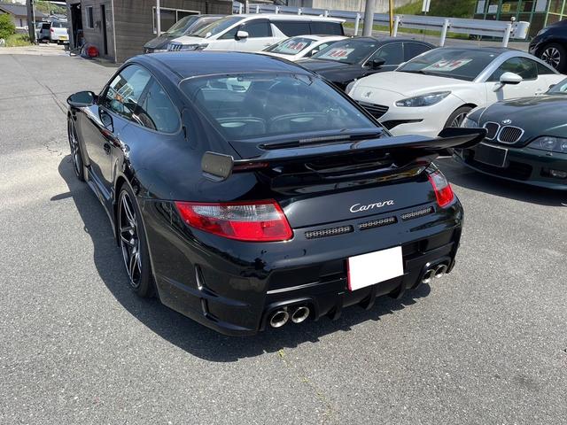 ９１１ ９１１カレラ　ＥＵＲ　Ｓｐｏｒｔｓ　ＥＳスポーツマフラー　２０インチアルミホイール　左ハンドル　ＥＴＣ　バックカメラ　ナビ　ＴＶ　ＡＴ　ＨＩＤ　シートヒーター　革シート　盗難防止システム　Ｂｌｕｅｔｏｏｔｈ（17枚目）