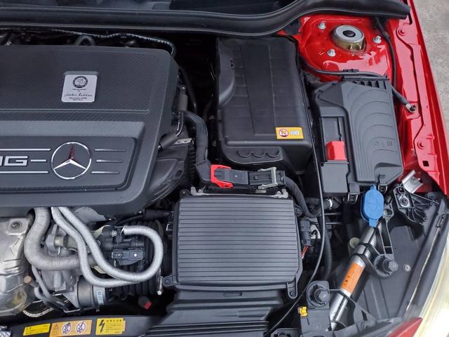 Ａ４５　ＡＭＧ　４マチック　４ＷＤ　ＥＴＣ　バックカメラ　ナビ　ＴＶ　クリアランスソナー　オートクルーズコントロール　アルミホイール　オートライト　ＨＩＤ　サンルーフ　パワーシート　革シート(39枚目)