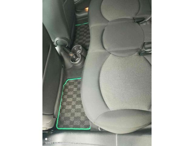 ＭＩＮＩ クーパーＤ　クロスオーバー　ＥＴＣ　アルミホイール　オートライト　キーレスエントリー　ＡＴ　盗難防止システム　ＡＢＳ　ＥＳＣ　ＣＤ　ミュージックプレイヤー接続可　エアコン　パワーステアリング　パワーウィンドウ（18枚目）