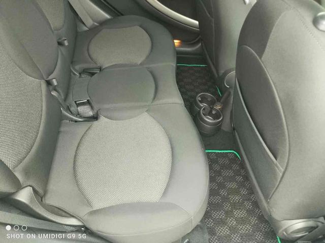 ＭＩＮＩ クーパーＤ　クロスオーバー　ＥＴＣ　アルミホイール　オートライト　キーレスエントリー　ＡＴ　盗難防止システム　ＡＢＳ　ＥＳＣ　ＣＤ　ミュージックプレイヤー接続可　エアコン　パワーステアリング　パワーウィンドウ（21枚目）