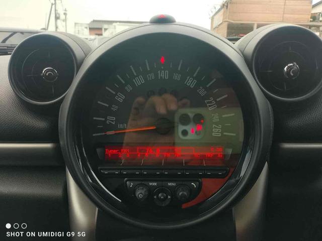 ＭＩＮＩ クーパーＤ　クロスオーバー　ＥＴＣ　アルミホイール　オートライト　キーレスエントリー　ＡＴ　盗難防止システム　ＡＢＳ　ＥＳＣ　ＣＤ　ミュージックプレイヤー接続可　エアコン　パワーステアリング　パワーウィンドウ（45枚目）