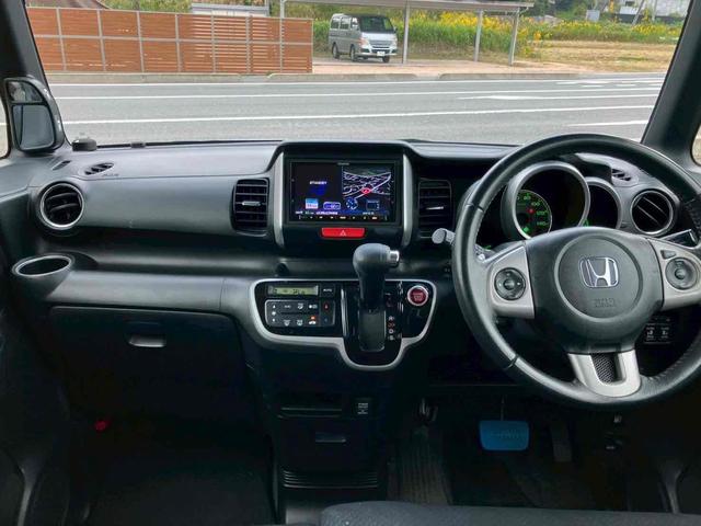Ｎ－ＢＯＸ Ｇ　ターボＳＳパッケージ　ＥＴＣ　バックカメラ　両側電動スライドドア　ナビ　ＴＶ　オートクルーズコントロール　オートライト　ＨＩＤ　スマートキー　アイドリングストップ　電動格納ミラー　ベンチシート　ＣＶＴ　盗難防止システム（2枚目）