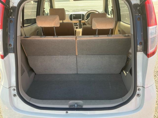 モコ Ｓ　エアコン　パワーウィンドウ　ベンチシート　フルフラット　ＡＢＳ　キーレスエントリー　盗難防止システム　衝突安全ボディ　ＣＤプレイヤー　電動格納ミラー（8枚目）