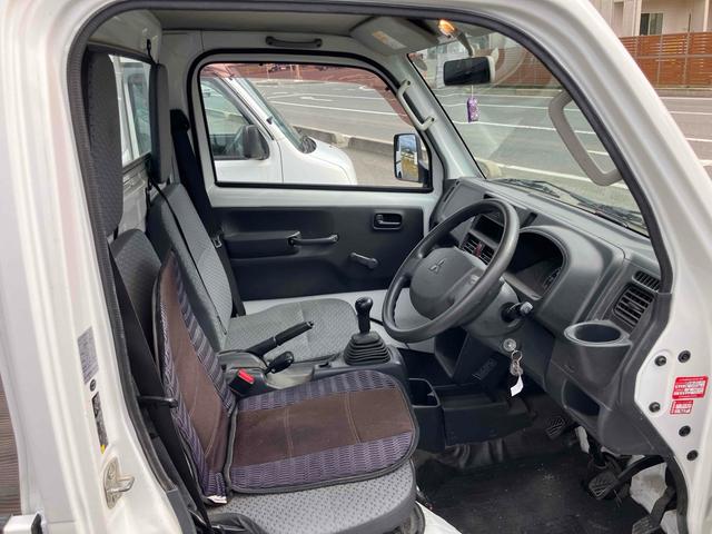 ミニキャブトラック みのり 4WD デフロック 軽トラック 5速マニュアル(MT車) エアコン パワーステアリング 運転席エアバッグ 助手席エアバッグ(11枚目)