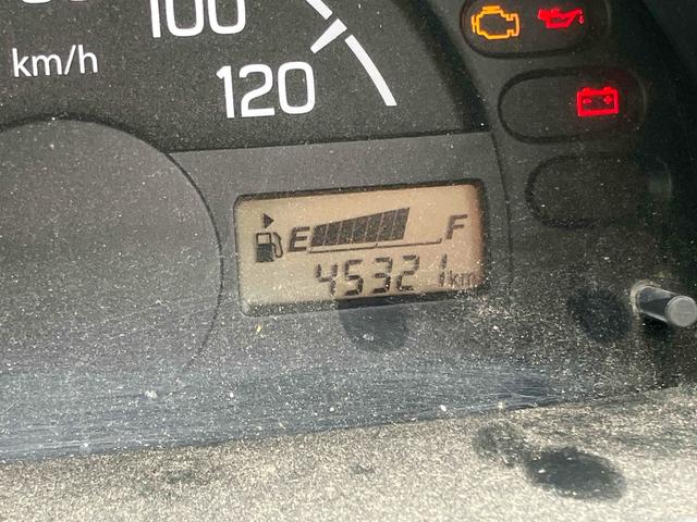 ミニキャブトラック みのり 4WD デフロック 軽トラック 5速マニュアル(MT車) エアコン パワーステアリング 運転席エアバッグ 助手席エアバッグ(21枚目)