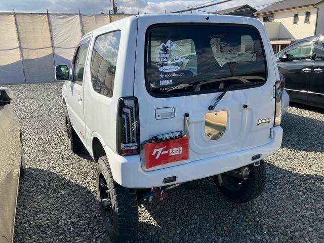 ジムニー Ｊ２　インタークーラーターボ　ＥＴＣ　キーレスエントリー　５速マニュアル（ＭＴ）　ＣＤ　リフトアップ　アルミホイール　衝突安全ボディ　エアバッグ（17枚目）