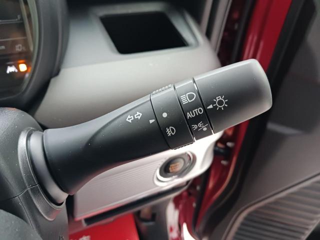 ハイブリッドＸＺ　届出済未使用車　新車保証対象　デュアルカメラブレーキサポート　追従機能アダプティブクルーズコントロール　両側電動スライドドア　ＬＥＤヘッドランプ　フォグランプ　前席シートヒーター　サーキュレーター(11枚目)