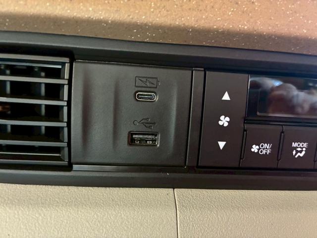 Ｎ－ＢＯＸ 　Ｈｏｎｄａ　ＳＥＮＳＩＮＧ／８インチディスプレイオーディオ／ナビ装着用スペシャルパッケージ／リヤ左側パワースライドドア／運転席・助手席シートヒーター／電動パーキングブレーキ／ＬＥＤヘッドライト（27枚目）