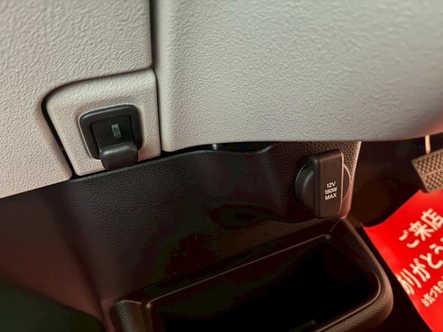 Ｎ－ＢＯＸ 　Ｈｏｎｄａ　ＳＥＮＳＩＮＧ／８インチディスプレイオーディオ／ナビ装着用スペシャルパッケージ／リヤ左側パワースライドドア／運転席・助手席シートヒーター／電動パーキングブレーキ／ＬＥＤヘッドライト（29枚目）