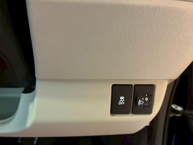 Ｎ－ＢＯＸ 　Ｈｏｎｄａ　ＳＥＮＳＩＮＧ／８インチディスプレイオーディオ／ナビ装着用スペシャルパッケージ／リヤ左側パワースライドドア／運転席・助手席シートヒーター／電動パーキングブレーキ／ＬＥＤヘッドライト（31枚目）