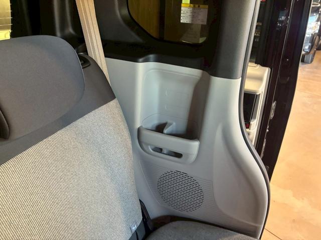 Ｎ－ＢＯＸ 　Ｈｏｎｄａ　ＳＥＮＳＩＮＧ／８インチディスプレイオーディオ／ナビ装着用スペシャルパッケージ／リヤ左側パワースライドドア／運転席・助手席シートヒーター／電動パーキングブレーキ／ＬＥＤヘッドライト（53枚目）