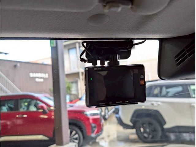 ジムニー ＸＧ　セーフティサポート装着車／デュアルセンサーブレーキサポート／インタークーラーターボ／パートタイム４ＷＤ／パナソニックワンセグナビＴＶ／バックカメラ／前後ドラレコ／キーレス（5枚目）