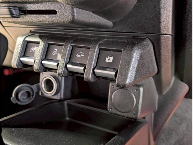 ジムニー ＸＧ　セーフティサポート装着車／デュアルセンサーブレーキサポート／インタークーラーターボ／パートタイム４ＷＤ／パナソニックワンセグナビＴＶ／バックカメラ／前後ドラレコ／キーレス（18枚目）