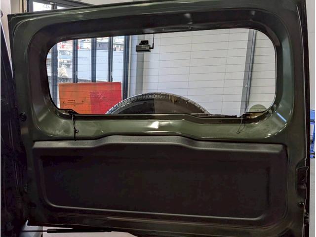 ジムニー ＸＧ　セーフティサポート装着車／デュアルセンサーブレーキサポート／インタークーラーターボ／パートタイム４ＷＤ／パナソニックワンセグナビＴＶ／バックカメラ／前後ドラレコ／キーレス（29枚目）