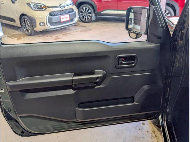 ジムニー ＸＧ　セーフティサポート装着車／デュアルセンサーブレーキサポート／インタークーラーターボ／パートタイム４ＷＤ／パナソニックワンセグナビＴＶ／バックカメラ／前後ドラレコ／キーレス（32枚目）