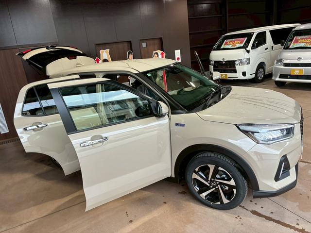 ロッキー プレミアムＧ　ＨＥＶ　９ｉｎスマホ連動ディスプレイオーディオ（12枚目）