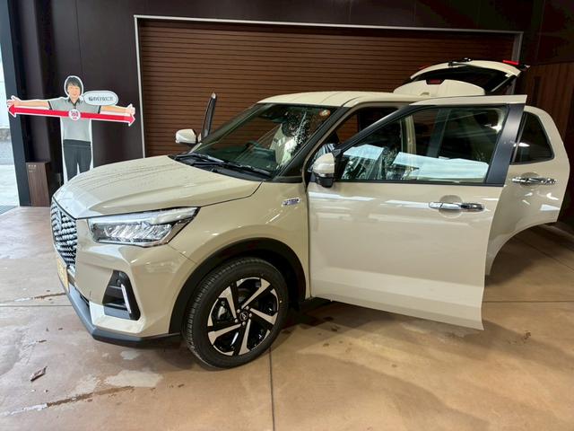 ロッキー プレミアムＧ　ＨＥＶ　９ｉｎスマホ連動ディスプレイオーディオ（16枚目）