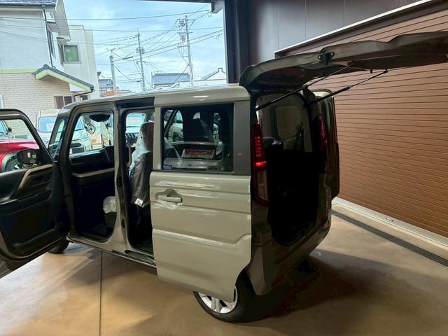 スペーシア ハイブリッドＧ　衝突安全ボディ　低速時衝突軽減ブレーキ　横滑防止　車線逸脱防止　パーキングセンサー　ＬＥＤライト　Ｗエアバッグ　オートエアコン　フルフラット　イモビライザー　キーレススタートシステム　エアバック（10枚目）