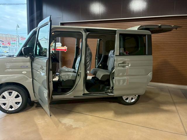 スペーシア ハイブリッドＧ　衝突安全ボディ　低速時衝突軽減ブレーキ　横滑防止　車線逸脱防止　パーキングセンサー　ＬＥＤライト　Ｗエアバッグ　オートエアコン　フルフラット　イモビライザー　キーレススタートシステム　エアバック（11枚目）