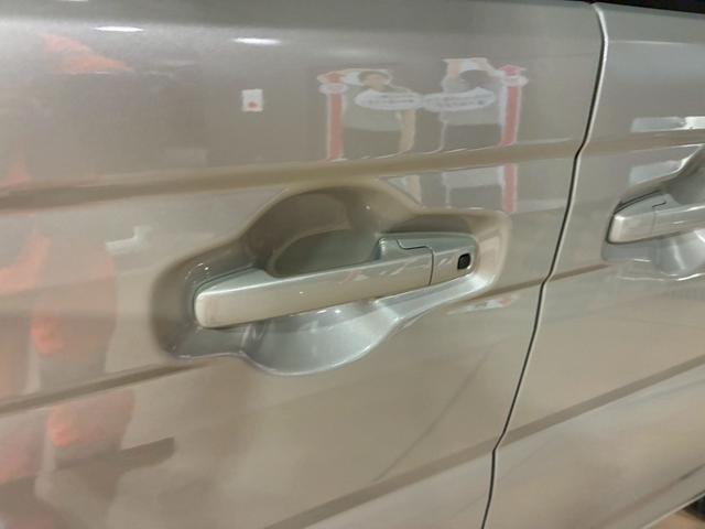 スペーシア ハイブリッドＧ　衝突安全ボディ　低速時衝突軽減ブレーキ　横滑防止　車線逸脱防止　パーキングセンサー　ＬＥＤライト　Ｗエアバッグ　オートエアコン　フルフラット　イモビライザー　キーレススタートシステム　エアバック（24枚目）