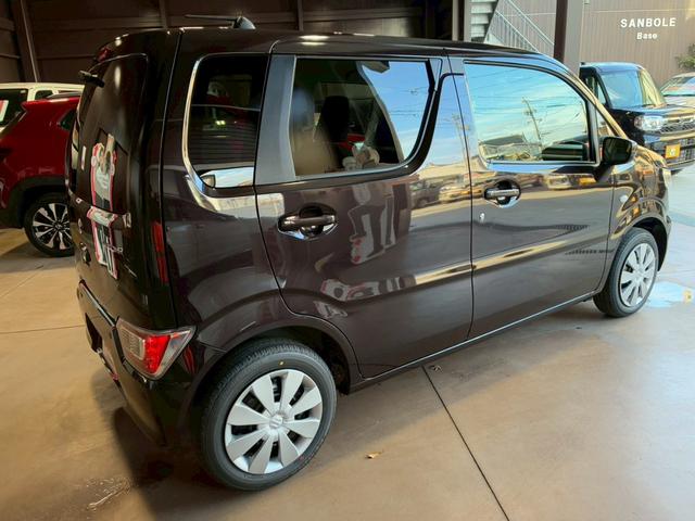 ワゴンＲ ＦＸ　ＦＸ　衝突軽減ブレーキサポート　横滑り防止システム　運転席助手席エアバック　シートヒーター付き　クリソナ　衝突安全ボディ　ベンチシート　　スマートキー＆プッシュスタート　セキュリティ　フルフラット（8枚目）