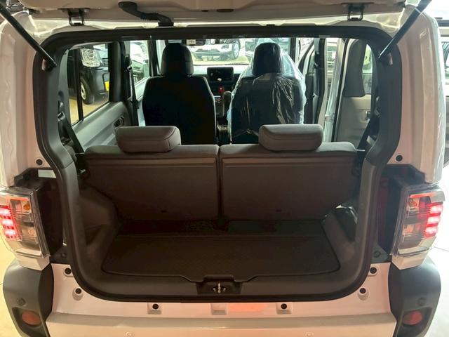 タフト Ｘ　オプションカラー／シャイニングホワイトパール／スカイフィールドトップ／ＵＶ＆ＩＲカットフロントガラス／ＬＥＤヘッドライト／電動パーキングブレーキ／ブレーキホールド／シートリフター（12枚目）