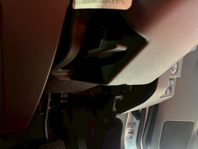 タフト Ｘ　オプションカラー／シャイニングホワイトパール／スカイフィールドトップ／ＵＶ＆ＩＲカットフロントガラス／ＬＥＤヘッドライト／電動パーキングブレーキ／ブレーキホールド／シートリフター（49枚目）