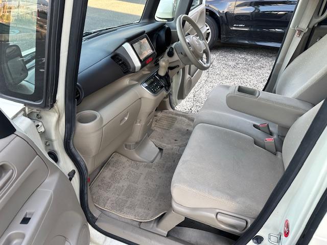 Ｎ－ＢＯＸ Ｇ　ナビ　ＴＶ　ＤＶＤ　バックカメラ　ＥＴＣ（28枚目）