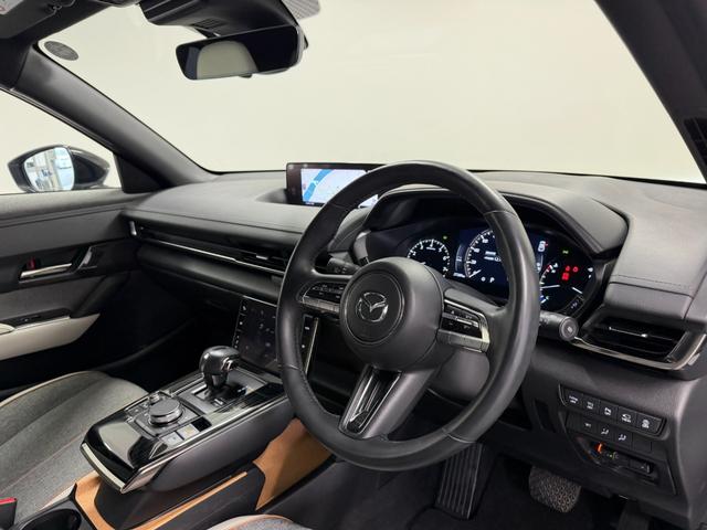 MX-30 2.0 ナビ フルセグTV ETC レーダーブレーキ スマキー Etc 盗難防止装置 360°カメラ ACC ナビTV PWシート DSC ABS Bカメラ キーフリー エアコン 整備記録簿 パワーウィンドウ(35枚目)