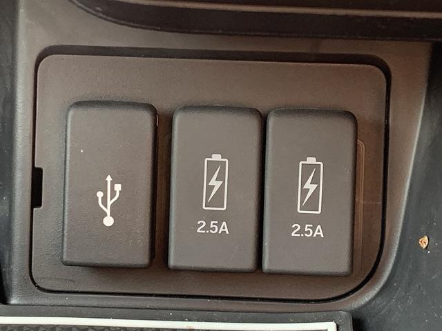 N-BOXカスタム Lターボ☆☆後期☆ホンダS☆8型ナビ☆Bカメラ☆両側電動☆ MC後期型☆2トーンルーフ☆8型ナビ☆Bluetooth☆バックカメラ☆ホンダセンシング☆ビルトインETC☆両側電動ドア☆追従走行☆ヒーター付フルレザー調シート☆LED☆ドラレコ☆専用AW☆試乗OK☆(11枚目)